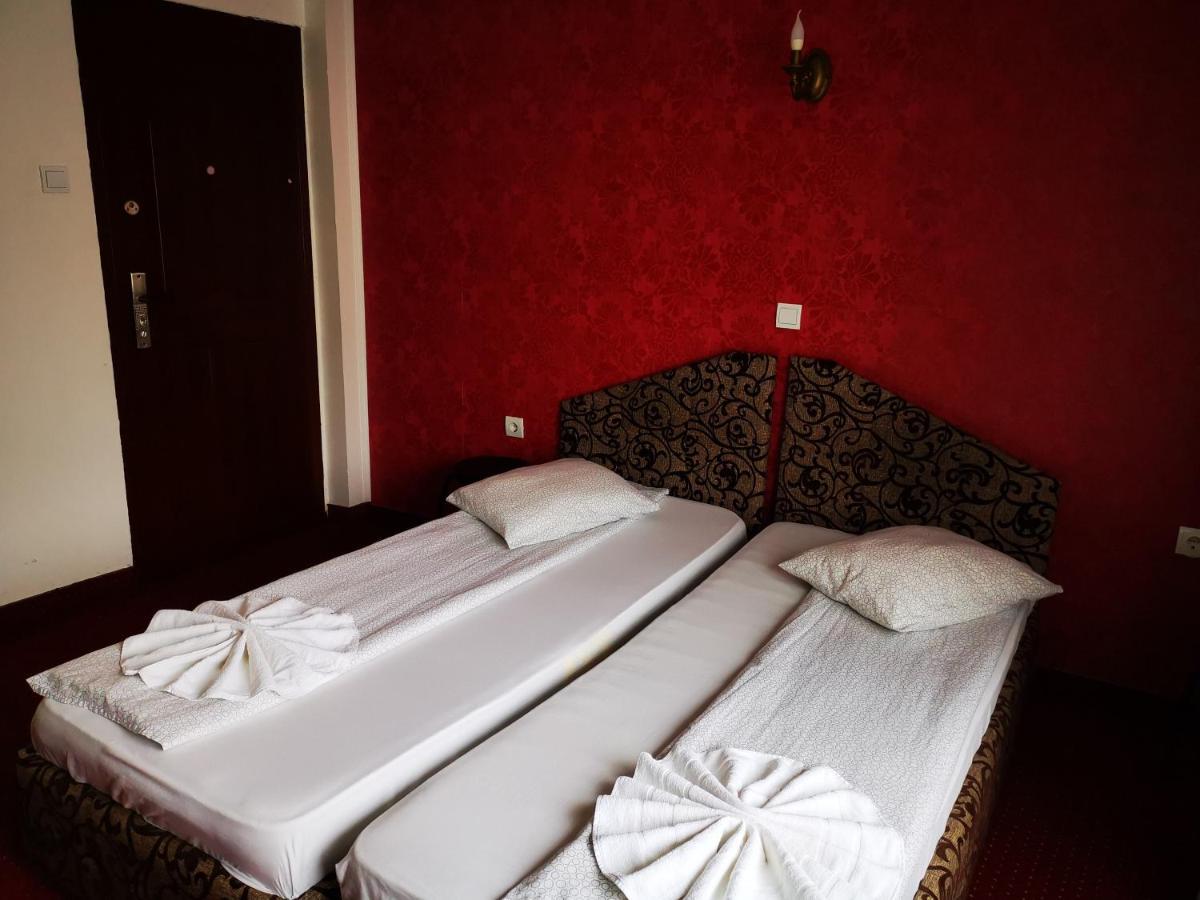 Golden Pension Târgu Jiu Dış mekan fotoğraf